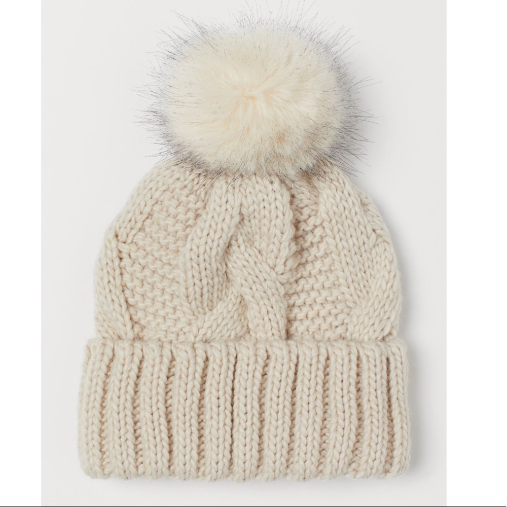 BRAND NEW WITH TAGS soft cable knit hat with faux fur pompom